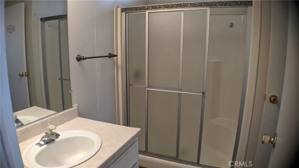 https://cdn.realtyfeed.com/cdn/127/306467128/f8b9f7e09c5df7b740e4e513edd31d07.webp