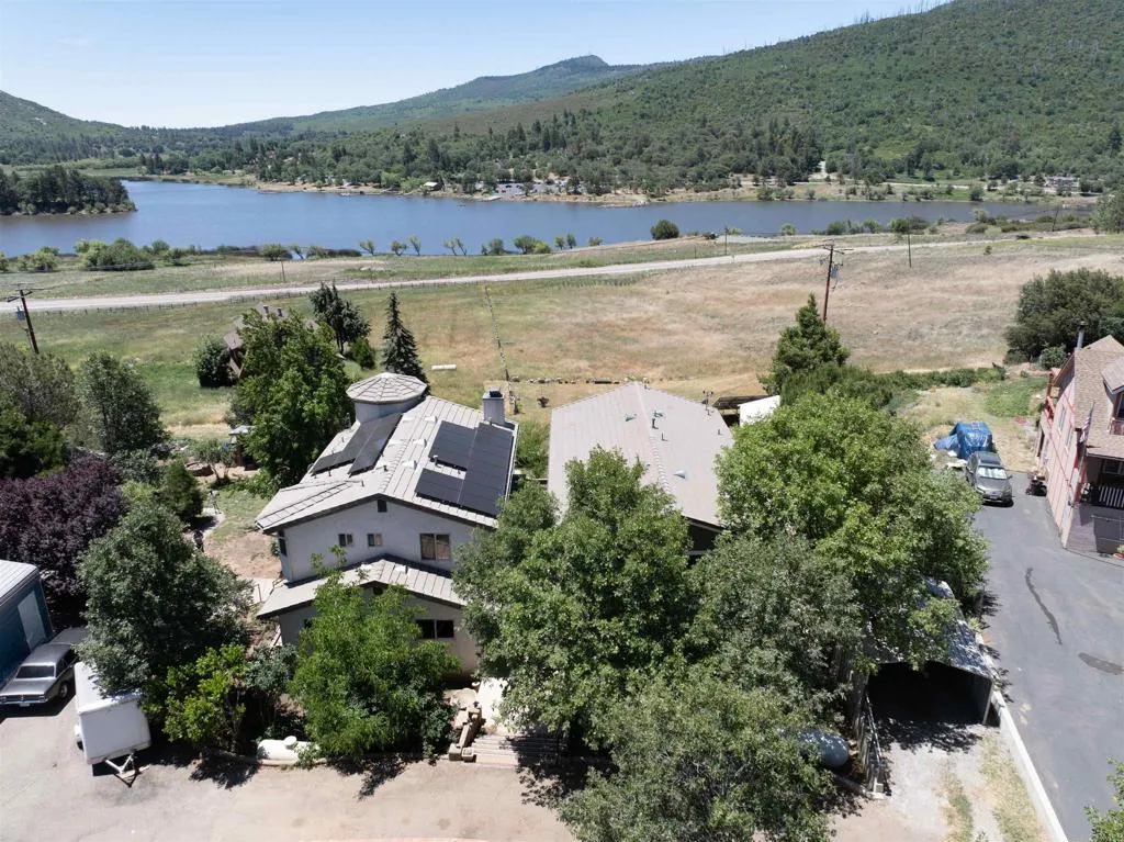 https://cdn.realtyfeed.com/cdn/127/306467281/0b6fe29bb124f26a8fdfbb8068341228.webp