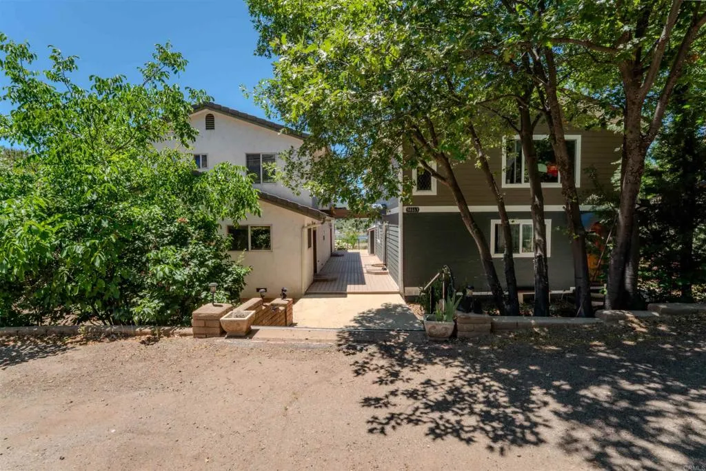 https://cdn.realtyfeed.com/cdn/127/306467281/3f886ea007cc7649ee5b5c46359e2645.webp