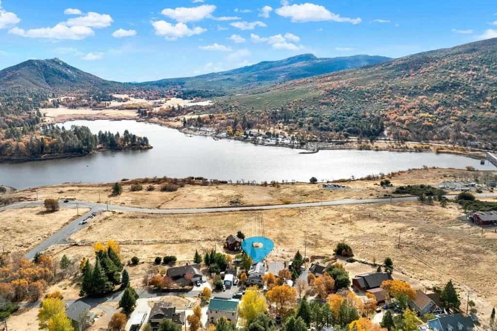 https://cdn.realtyfeed.com/cdn/127/306467281/b04f420c1436a1394626a13fa1a3fd80.webp