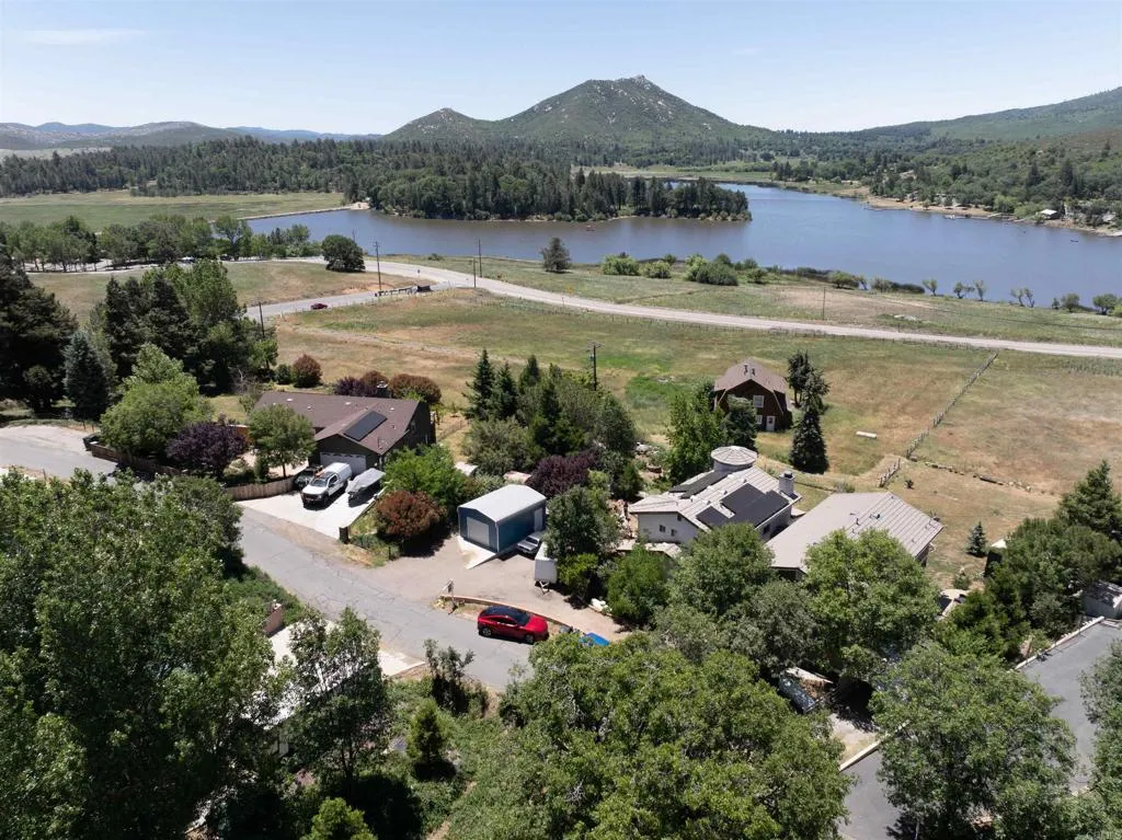https://cdn.realtyfeed.com/cdn/127/306467281/e0f73e6390393eb6993a6a0c889b2b4c.webp