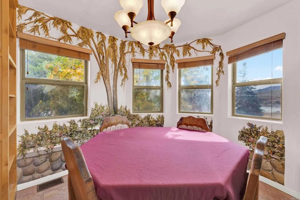 https://cdn.realtyfeed.com/cdn/127/306467281/e316b15aaa9ff5de6cce8ab8fe4e244f.webp