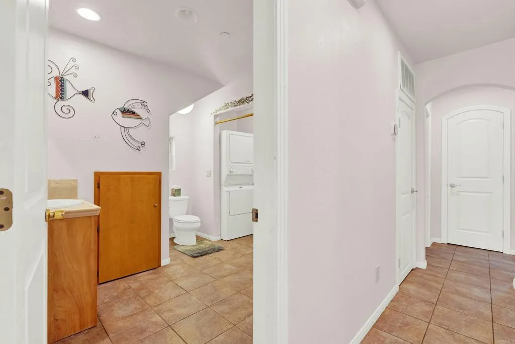 https://cdn.realtyfeed.com/cdn/127/306467281/e46cfc8716fea5558a9370b451322890.webp