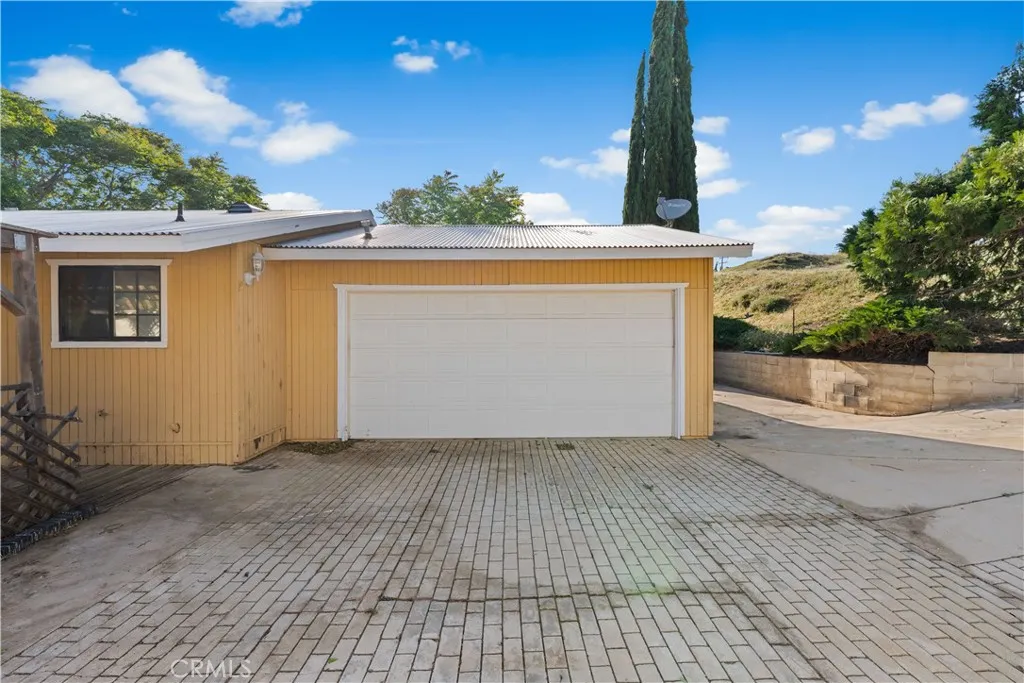 14526 Hardtree Drive, Lake Hughes, CA 93532 - Photo 4 of 52, Lake Hughes, CA
