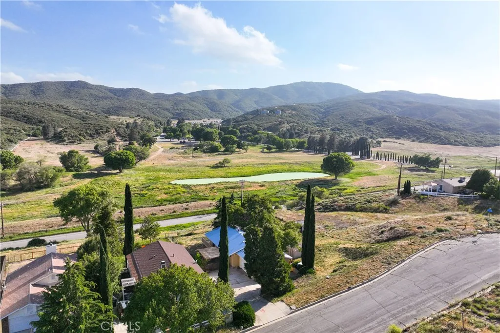 14526 Hardtree Drive, Lake Hughes, CA 93532 - Photo 5 of 52, Lake Hughes, CA