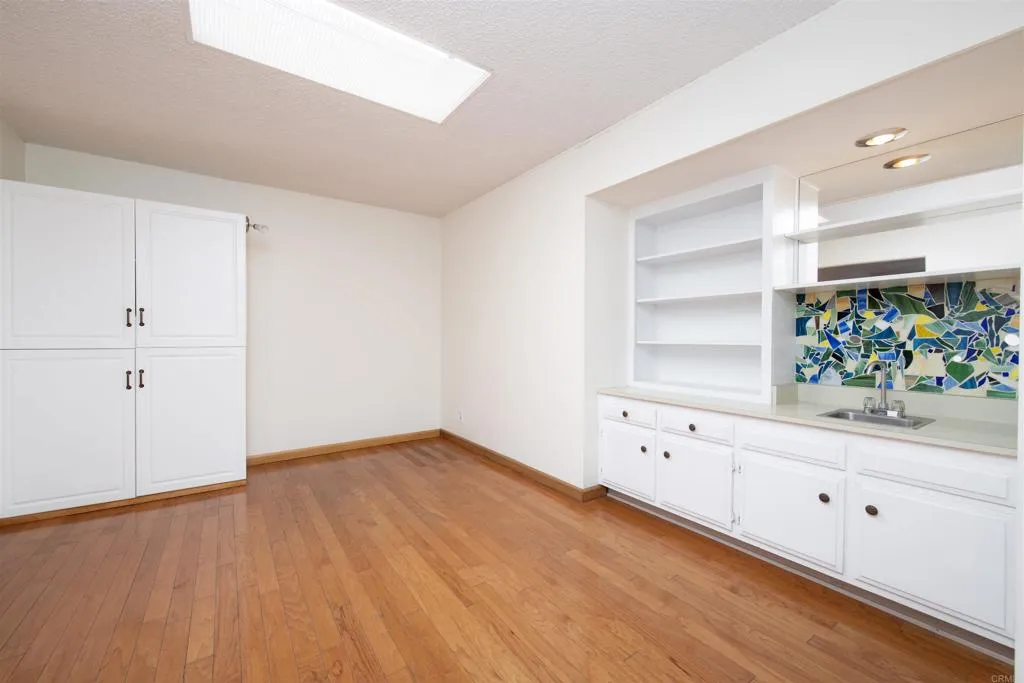 Photo #15: NDP2505863 Listing: Photo #15