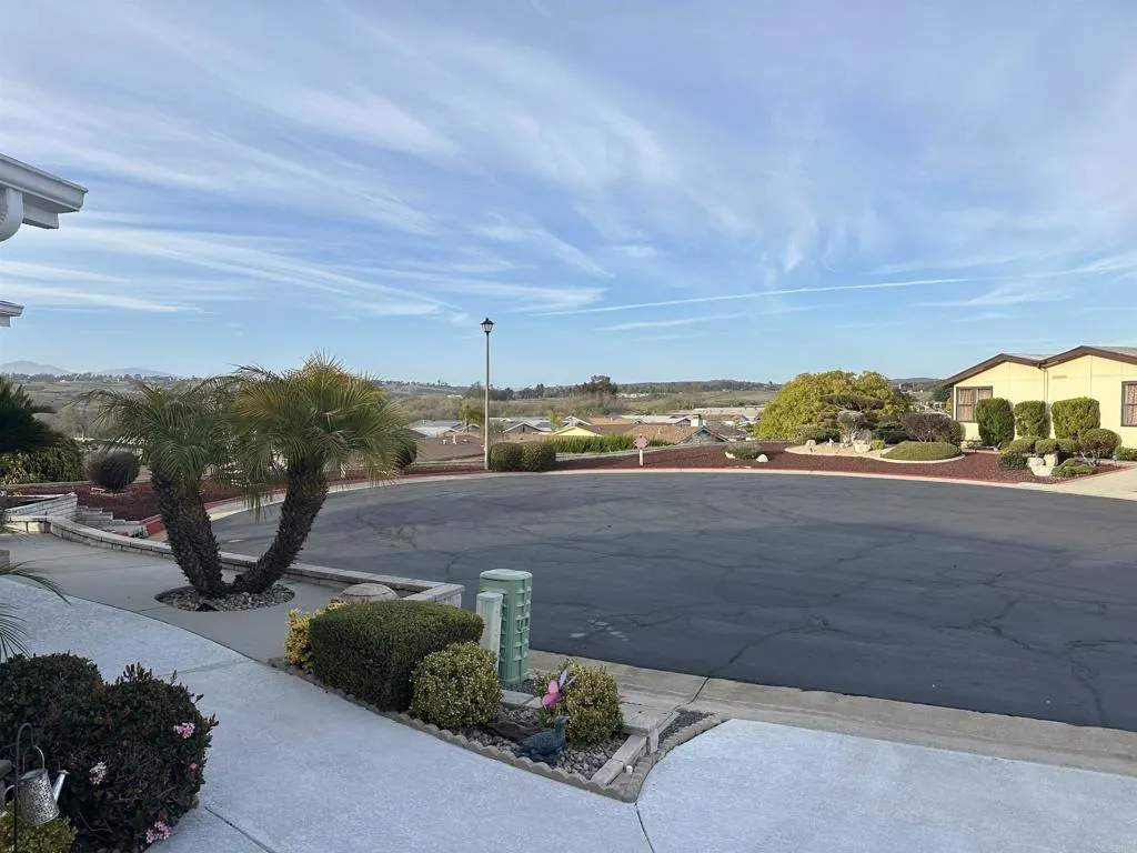 https://cdn.realtyfeed.com/cdn/127/306467552/19c1b46ae85eb7b3032f947563b1948c.webp