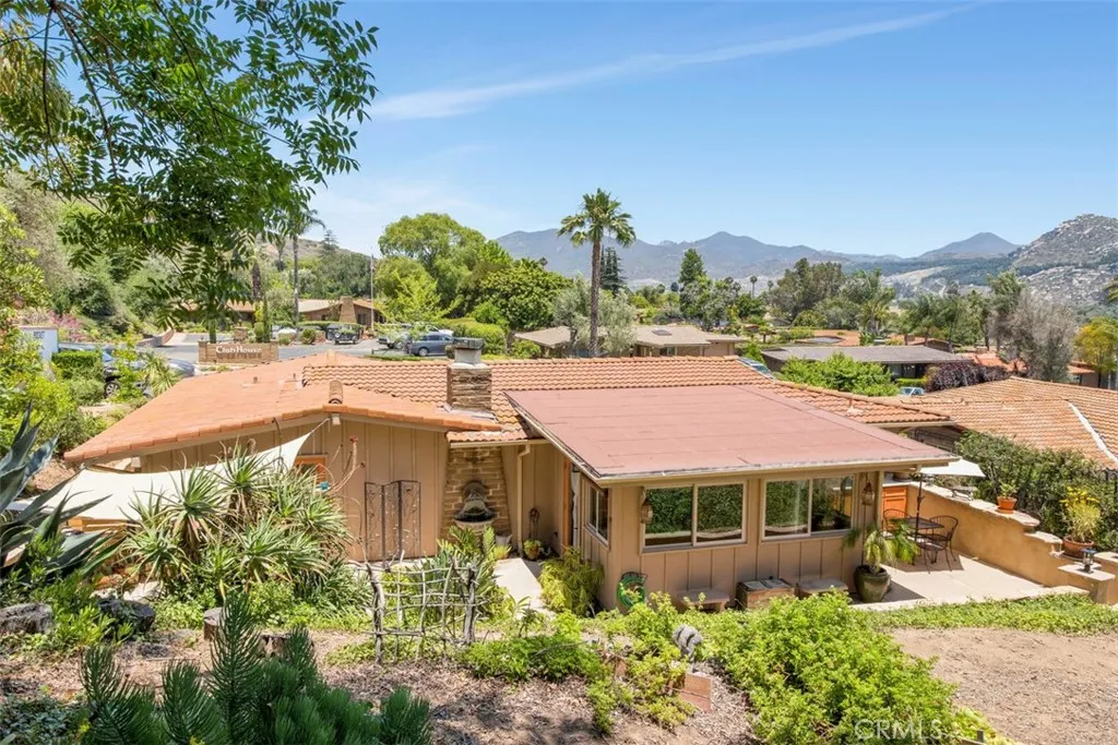 https://cdn.realtyfeed.com/cdn/127/306467555/38ec1e4a1b7f7b16f1e2094f274e590c.webp