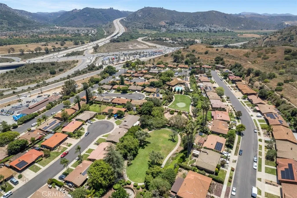 https://cdn.realtyfeed.com/cdn/127/306467555/81ba5ec5499b367fd84c838bdb2cf3c1.webp