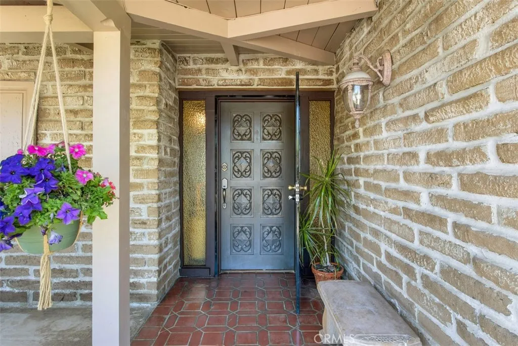 https://cdn.realtyfeed.com/cdn/127/306467555/bc16643d44beb3ff0ce797b010bff7f6.webp