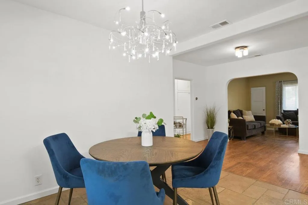 https://cdn.realtyfeed.com/cdn/127/306467844/129c8a3a64ee7e1d42e2e55b36a8fbff.webp