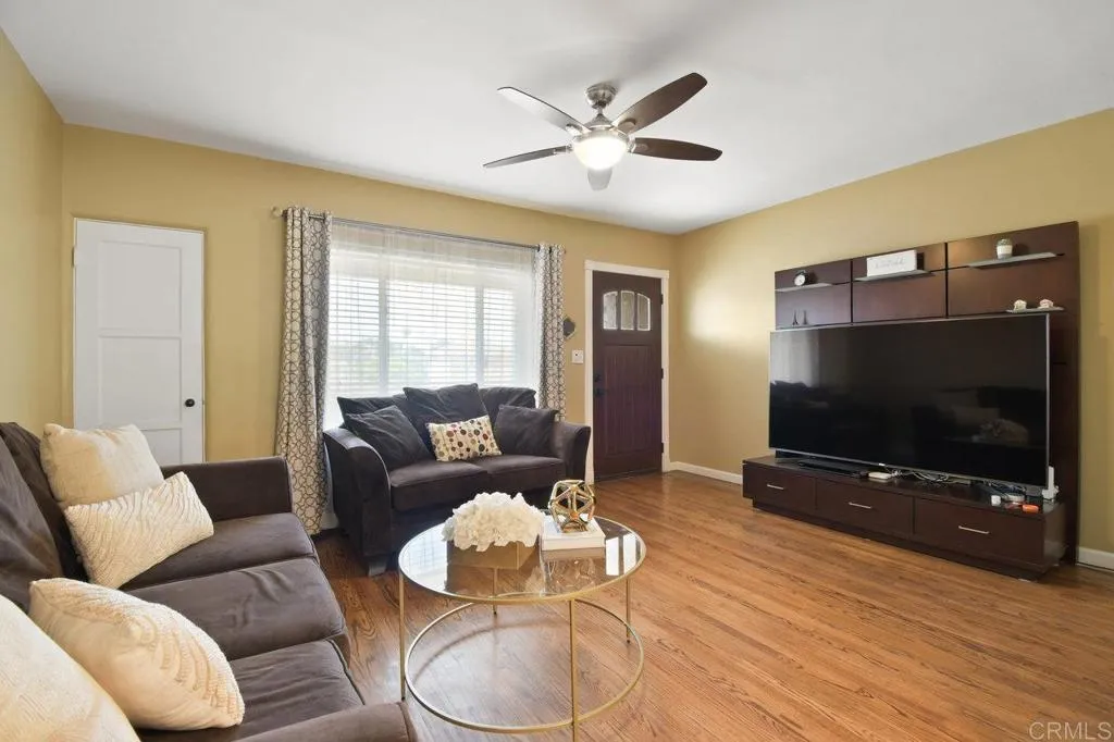 https://cdn.realtyfeed.com/cdn/127/306467844/2071ae56f121d3e49e98ce10eecc95c0.webp