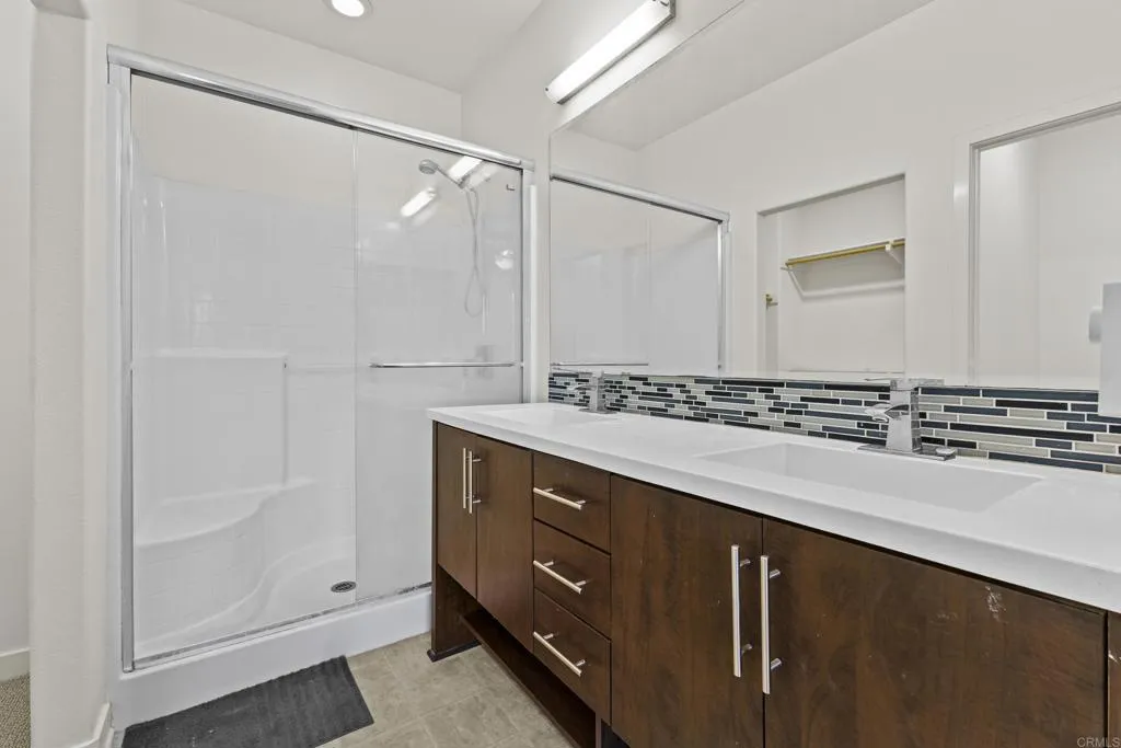 Photo #8: PTP2504478 Listing: Photo #8