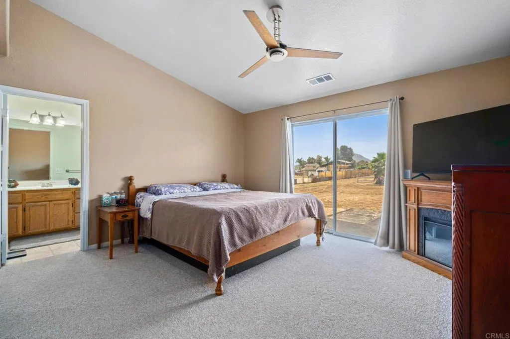 https://cdn.realtyfeed.com/cdn/127/306467984/f088e39223466d54e028192031904d5f.webp
