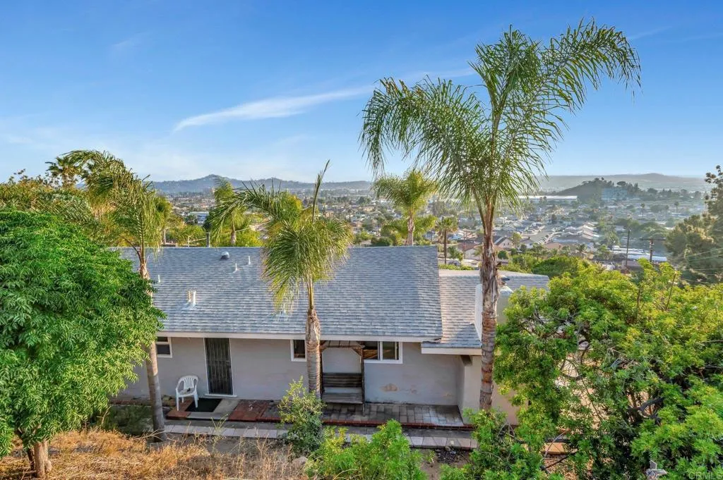 https://cdn.realtyfeed.com/cdn/127/306468005/13b9a3eb0f9e3385e91a066353dd0d04.webp