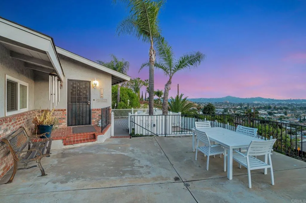 https://cdn.realtyfeed.com/cdn/127/306468005/a2bada4acb6fa51e23ce00b9f03cb321.webp