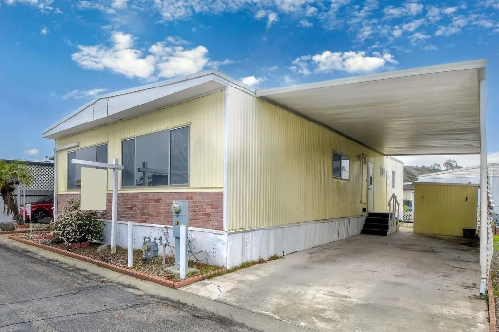 https://cdn.realtyfeed.com/cdn/127/306468036/6bf28bdae45d48e65aaa2a484de035f8.webp