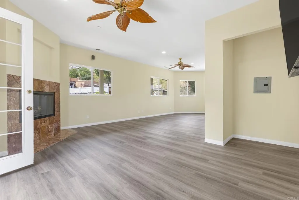https://cdn.realtyfeed.com/cdn/127/306468073/41c238c6d15b886a10d124653b81ca78.webp