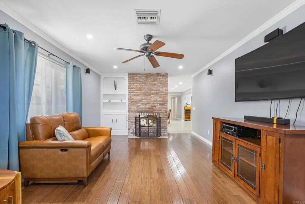 https://cdn.realtyfeed.com/cdn/127/306468073/67dc7c1a523a399262cfc2f16315eac8.webp