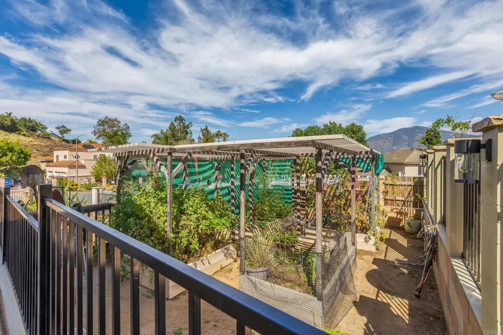 https://cdn.realtyfeed.com/cdn/127/306468073/9d2071e8f2ef9f139024216ed48266ac.webp