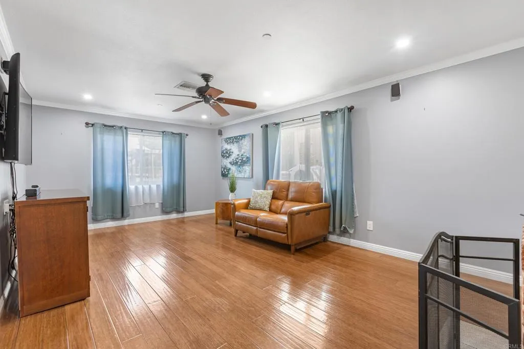https://cdn.realtyfeed.com/cdn/127/306468073/d489120b878518665eb1aacbd6e4b26d.webp