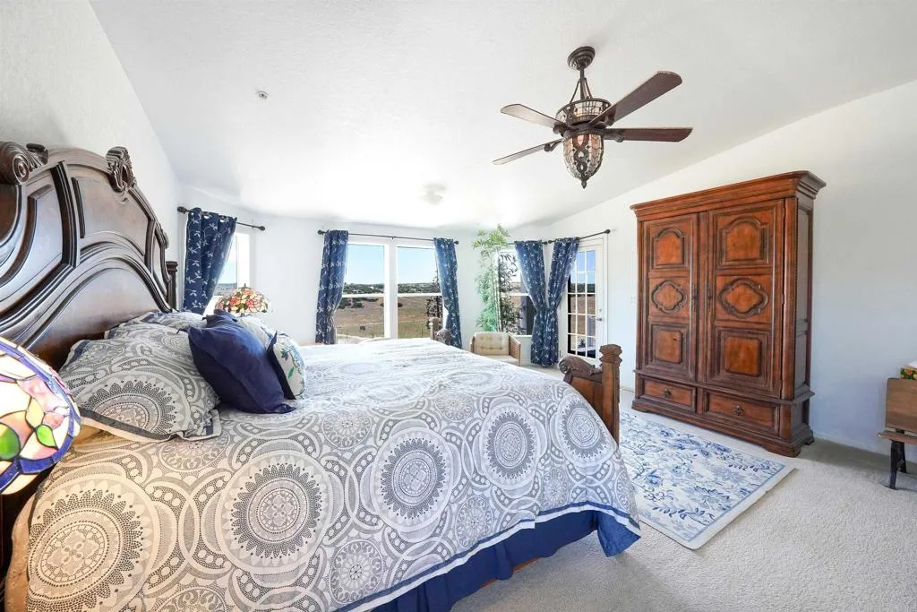 https://cdn.realtyfeed.com/cdn/127/306468350/18f3275378e15eacc003e335df3ac3c2.webp