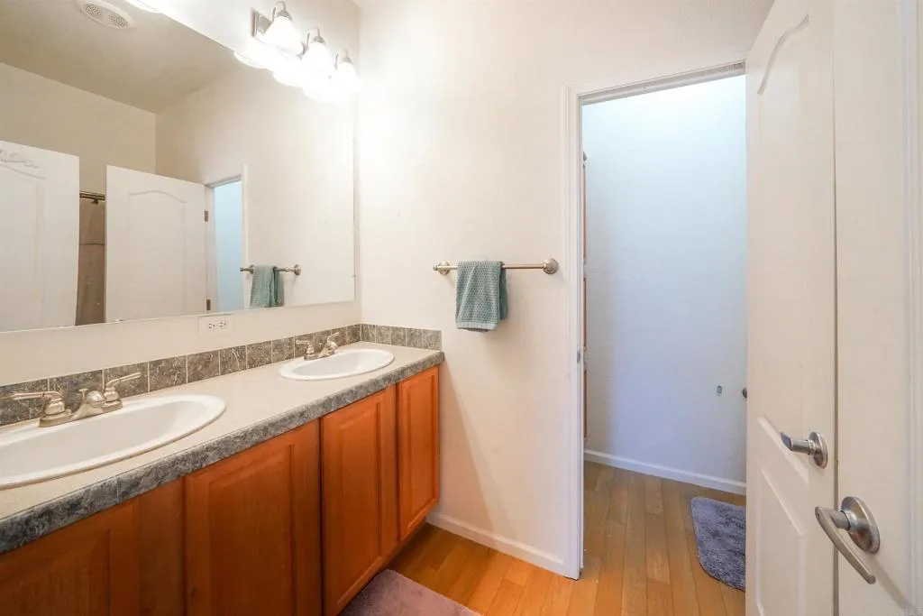 https://cdn.realtyfeed.com/cdn/127/306468350/1a6b94e1ed06102f706f0d35048f4a78.webp