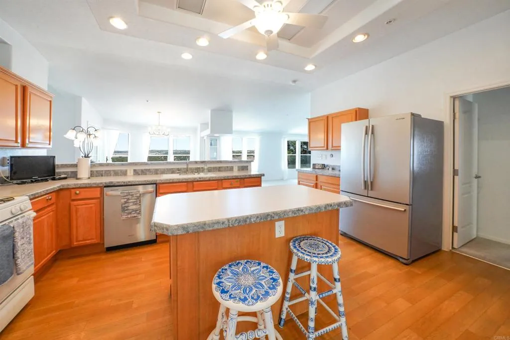 https://cdn.realtyfeed.com/cdn/127/306468350/29de8d5a9decbf0944926871c35e3eb6.webp