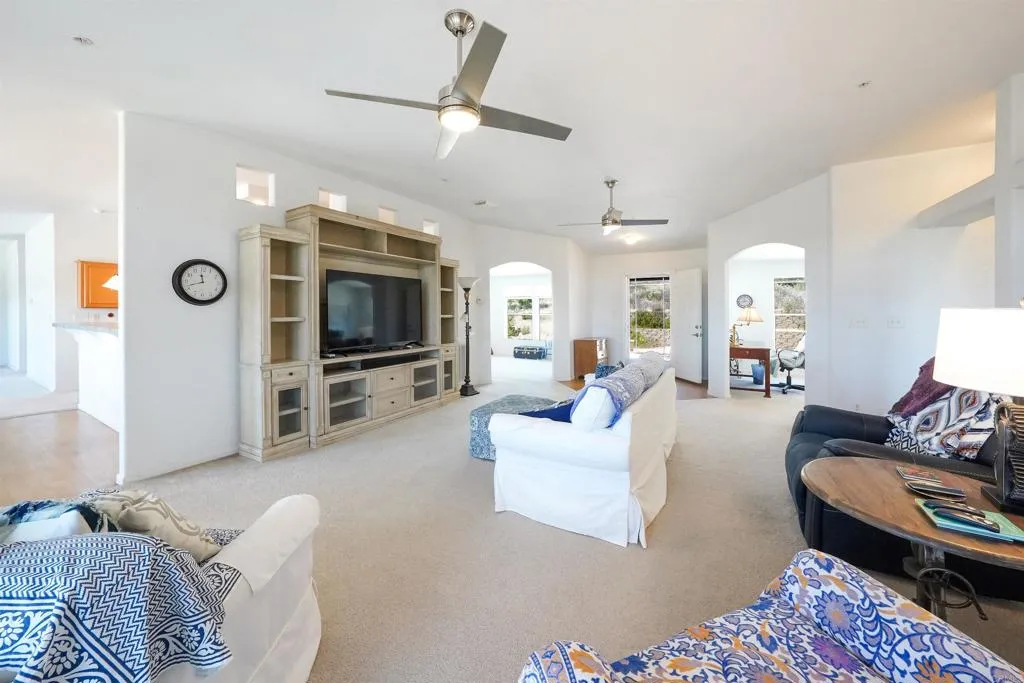 https://cdn.realtyfeed.com/cdn/127/306468350/30906518b70cb84c9015ef7d5852c15f.webp