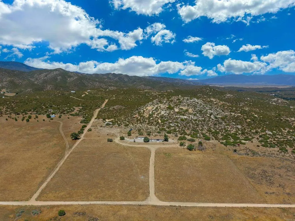 https://cdn.realtyfeed.com/cdn/127/306468350/35066a5222b49d35cbe64ff4c0e5e533.webp