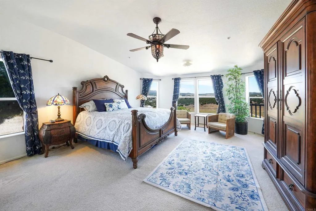 https://cdn.realtyfeed.com/cdn/127/306468350/442449a3580e94ab2db01724b12bc2aa.webp