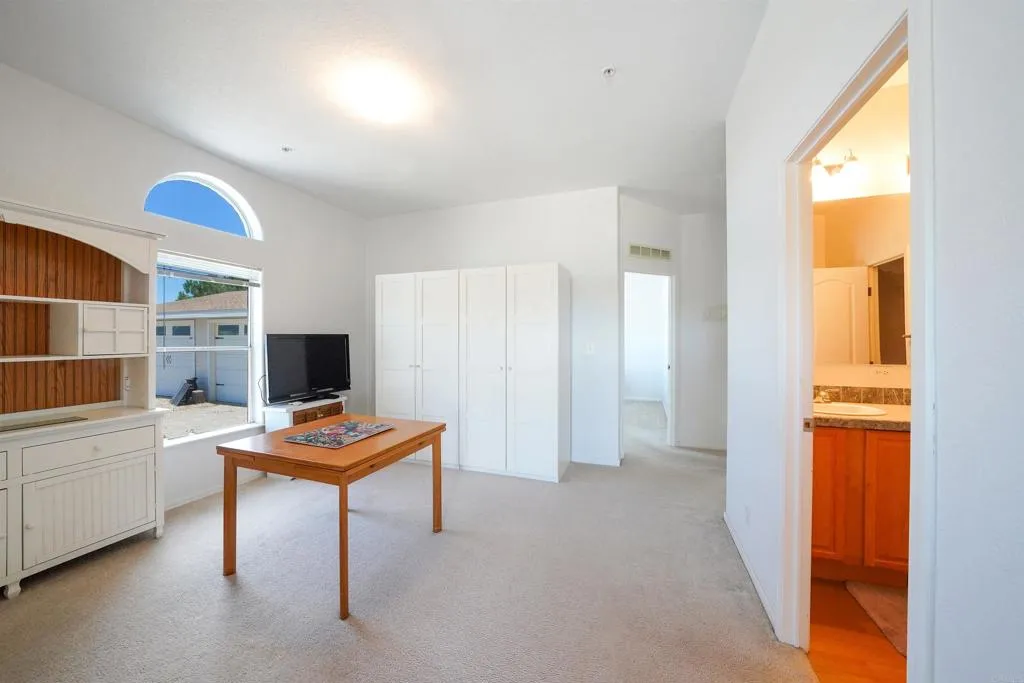 https://cdn.realtyfeed.com/cdn/127/306468350/6d3b4376d89d6f2acb8bd115be4cee3d.webp