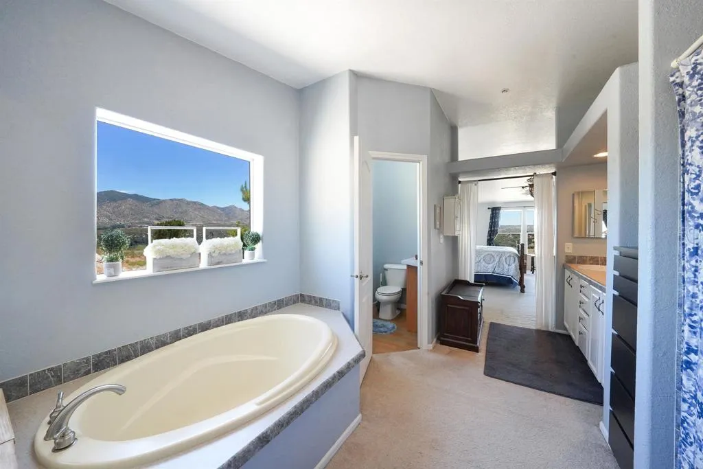 https://cdn.realtyfeed.com/cdn/127/306468350/88189d4b91887097337b13936fb9b264.webp