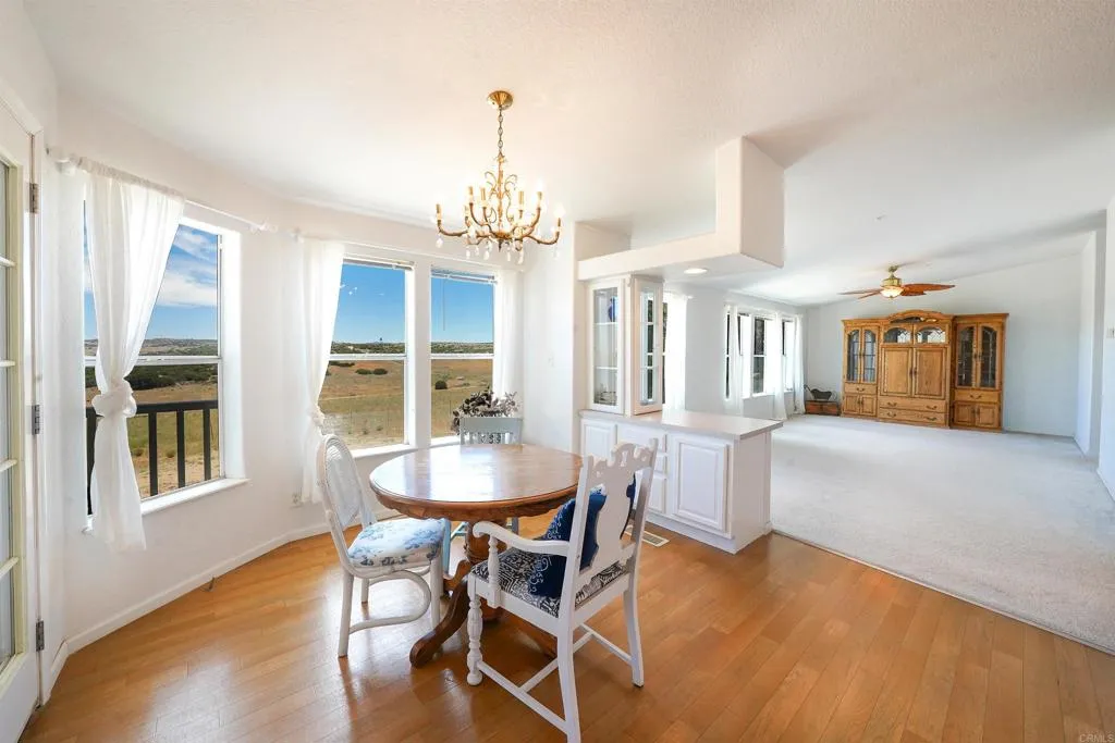 https://cdn.realtyfeed.com/cdn/127/306468350/e0b94ec288749d2c1df1d73fc34cf1f9.webp