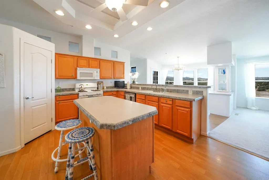 https://cdn.realtyfeed.com/cdn/127/306468350/f9a665a49300c0364450c0eac1b58926.webp