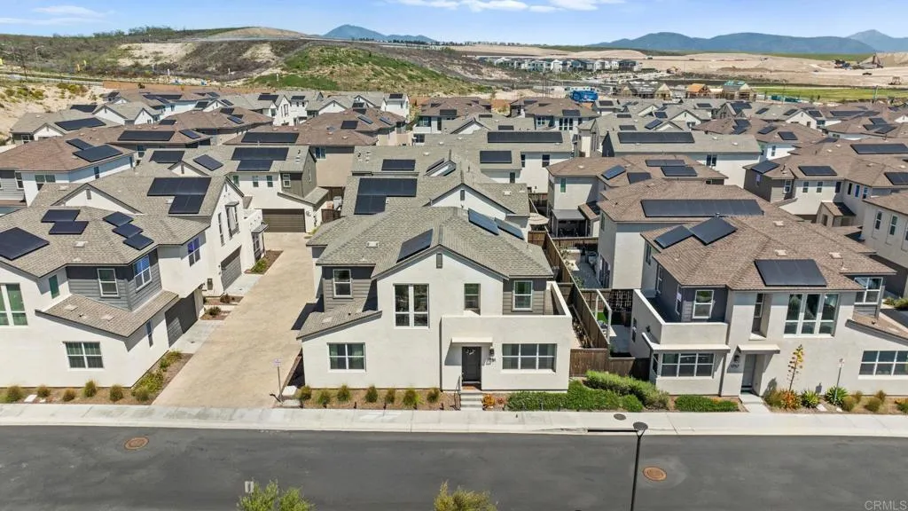 https://cdn.realtyfeed.com/cdn/127/306468404/1b482c2798c869d2db7c525e221d9f5c.webp