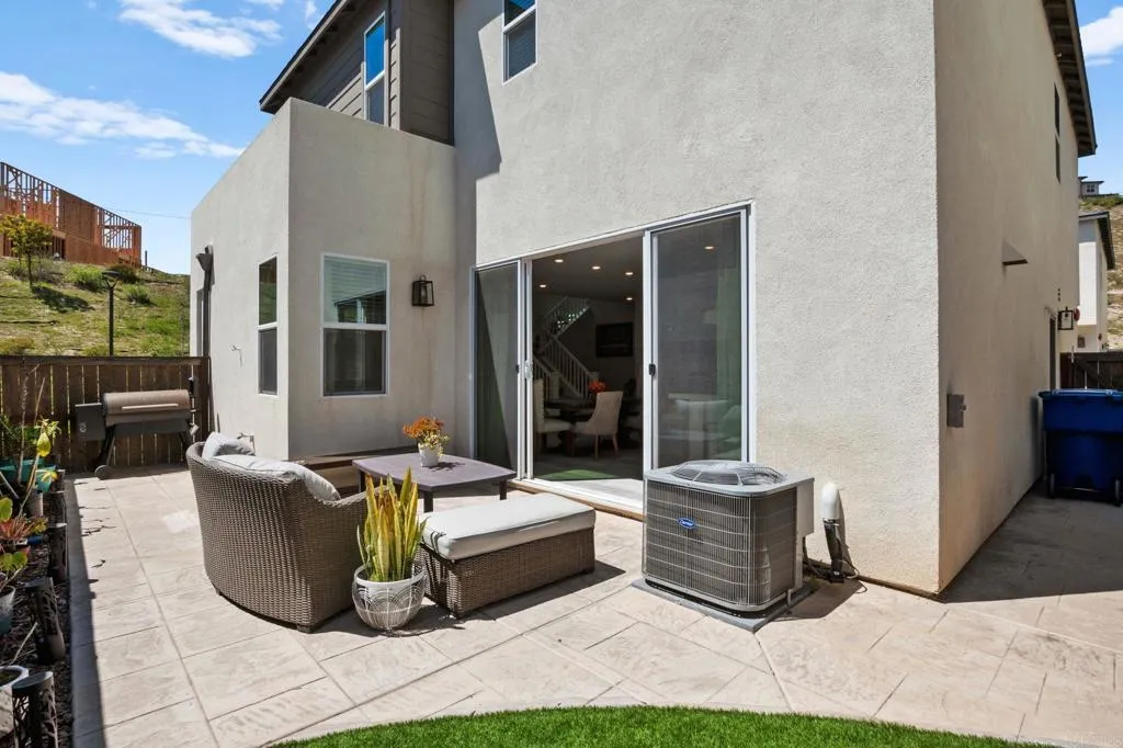 https://cdn.realtyfeed.com/cdn/127/306468404/363ce4bb211989f38e69456967af90ae.webp