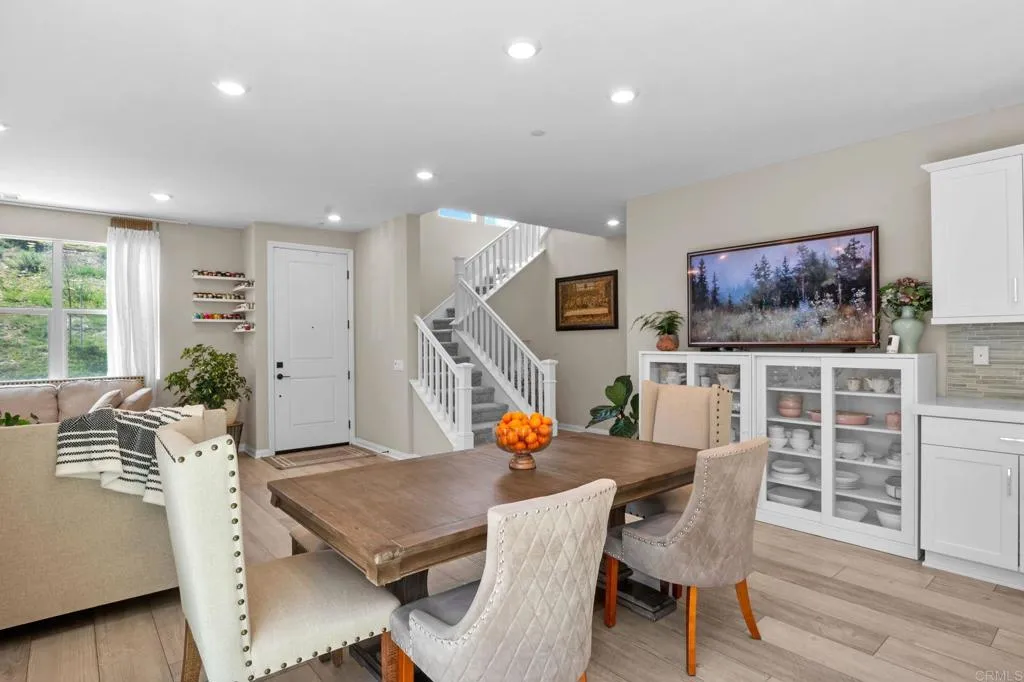 https://cdn.realtyfeed.com/cdn/127/306468404/486bb0b2d42ac3fcd7b214d5320dddb1.webp