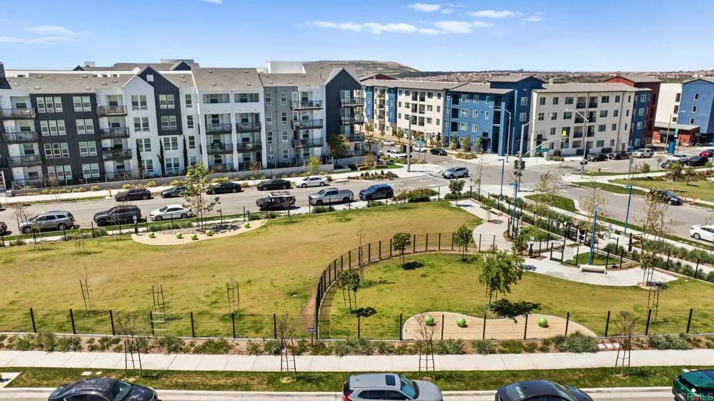 https://cdn.realtyfeed.com/cdn/127/306468404/80c2cb3c5140c24d77eceb5f1669eefb.webp