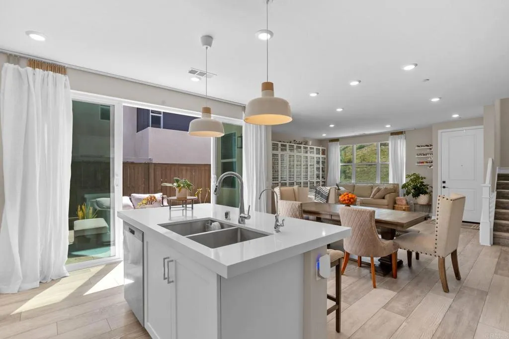 https://cdn.realtyfeed.com/cdn/127/306468404/e87bedd4c843c9eb7ad88644edcae9af.webp