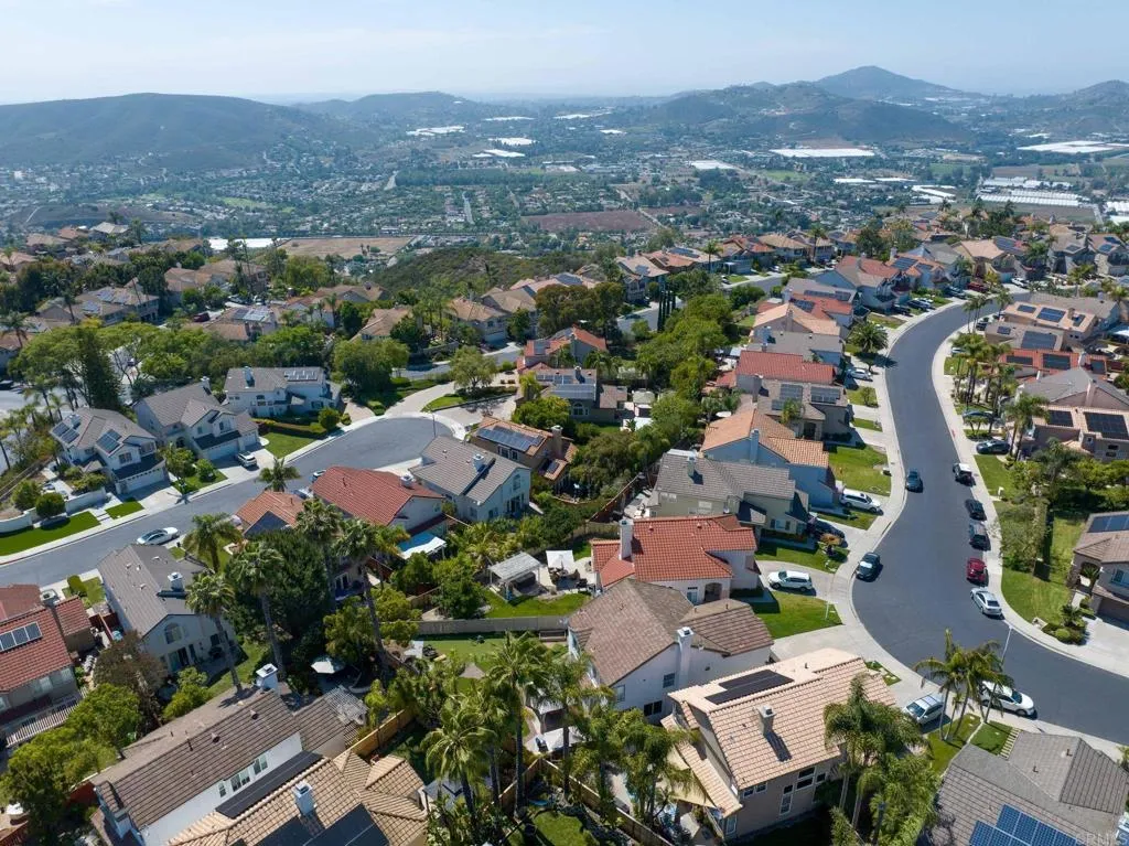 https://cdn.realtyfeed.com/cdn/127/306468406/cd4cd673faf349b68ae46a19a413964c.webp