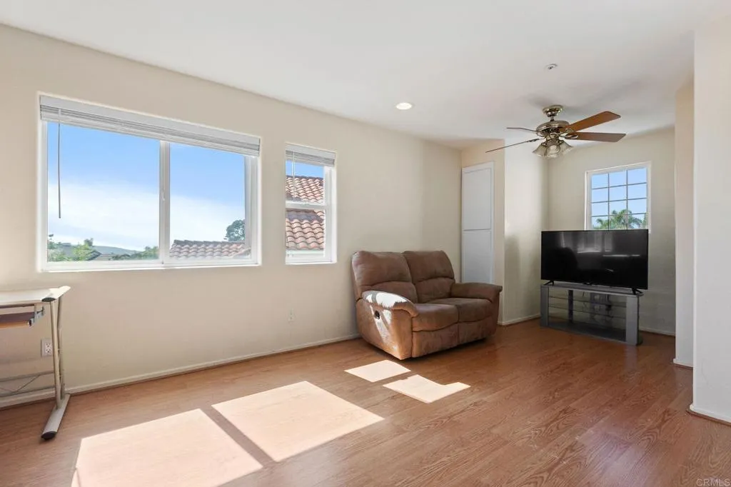 https://cdn.realtyfeed.com/cdn/127/306468406/e123cf24ac9ac1caa3963ff1f5112f0c.webp