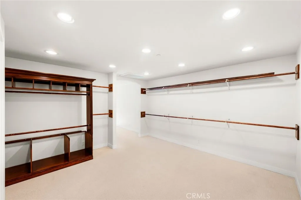 https://cdn.realtyfeed.com/cdn/127/306468413/8524a5c1bb85ce81b1050d41253e8a88.webp