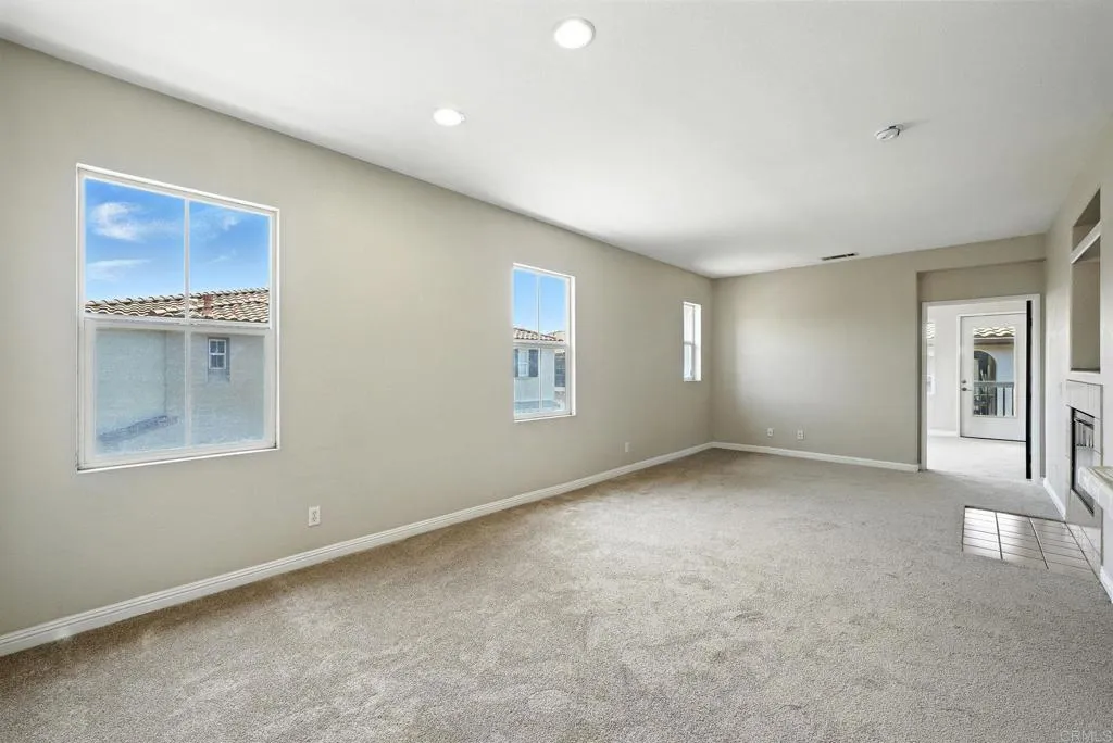 https://cdn.realtyfeed.com/cdn/127/306468498/076f2cd7289f08c0503cc2d351a24922.webp