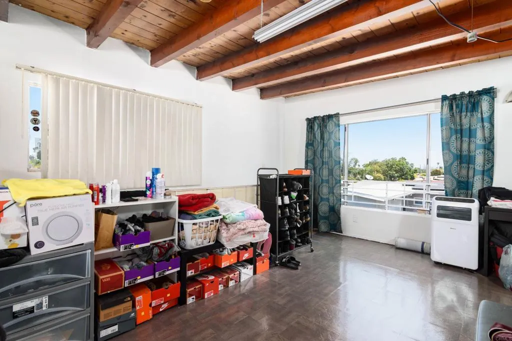 https://cdn.realtyfeed.com/cdn/127/306468595/eebdfffe45563b3f61b2b43a5a993423.webp