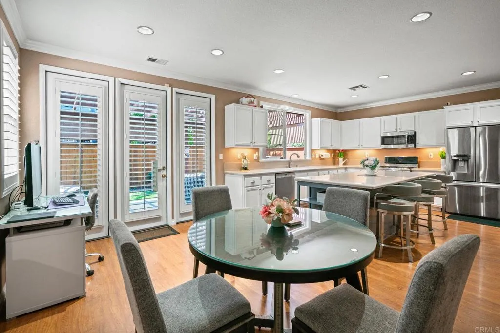 https://cdn.realtyfeed.com/cdn/127/306468619/67375fe8a4d38de0c190c914bd1f9aa7.webp
