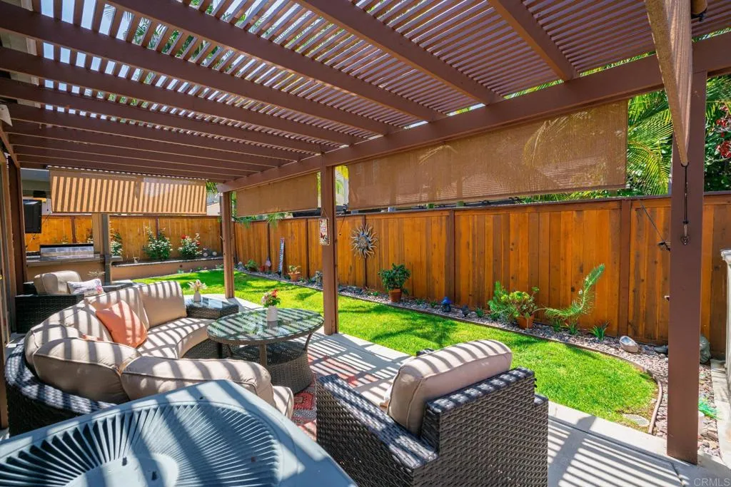 https://cdn.realtyfeed.com/cdn/127/306468619/9b92f2cab9854dcbb7b6687d730b3b6c.webp