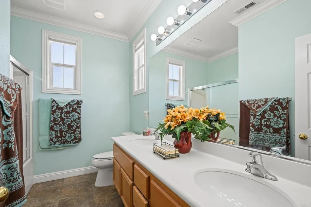 https://cdn.realtyfeed.com/cdn/127/306468619/f6baadecd09c2c3651a054f3d4585d05.webp