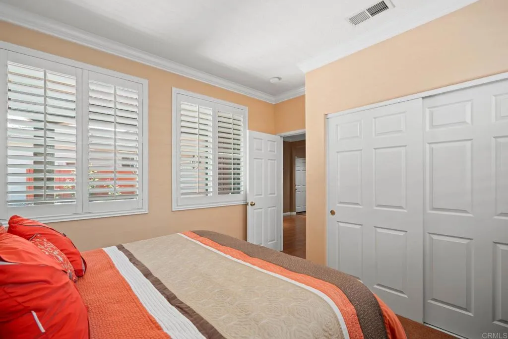 https://cdn.realtyfeed.com/cdn/127/306468619/f781b9a062b7a09b7ea063ff3f242cc5.webp