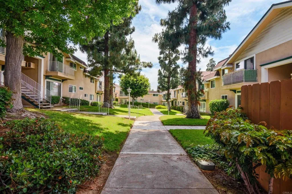 https://cdn.realtyfeed.com/cdn/127/306468659/286b0992553c116ceae77ccfddfd0ca0.webp